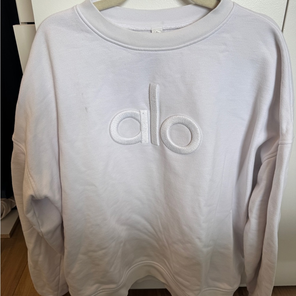 ALO Yoga Women's White Sweatshirt